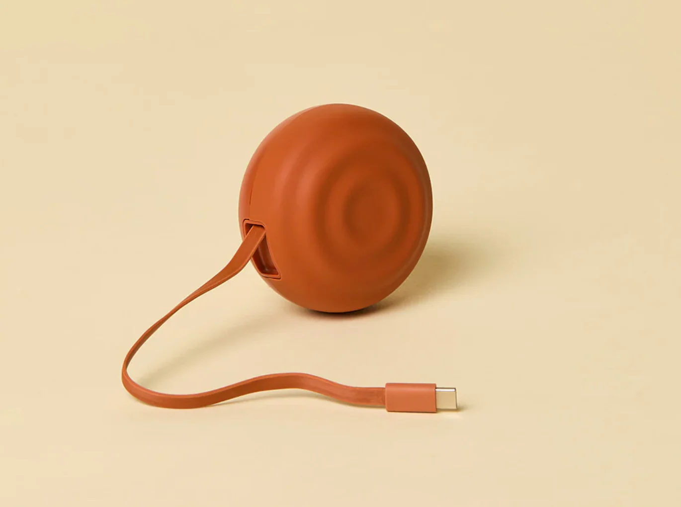 The Charger - 35 WATT USB-C CORD RETRACTABLE CHARGER - Image 8
